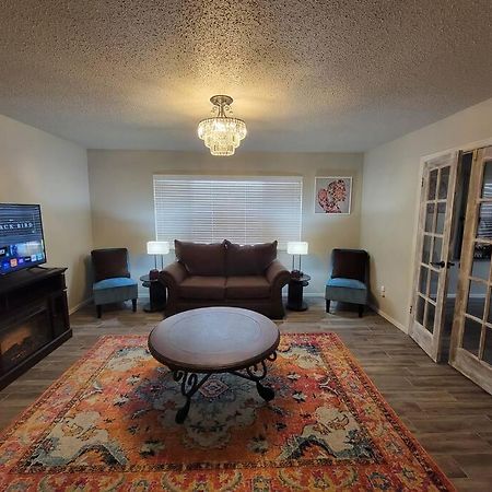 Desert Oasis With Hot Tub! Las Cruces Exterior photo